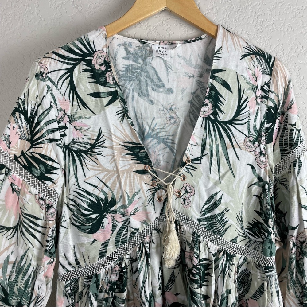 somedays lovin Blouse women’s medium floral tropical coastal roaming - Picture 7 of 8